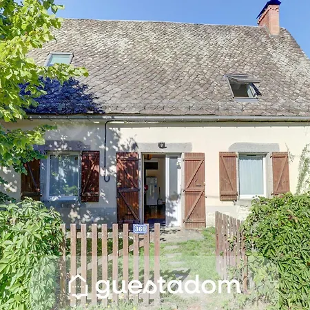 L'auvergnate - Jardin - Petfriendly Tauves